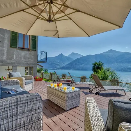 Pezzo 3-bedroom Lakeview With Shared Garden And Terrace Lejlighed