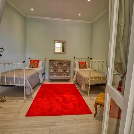 Lejlighed Pezzo 3-bedroom Lakeview With Shared Garden And Terrace